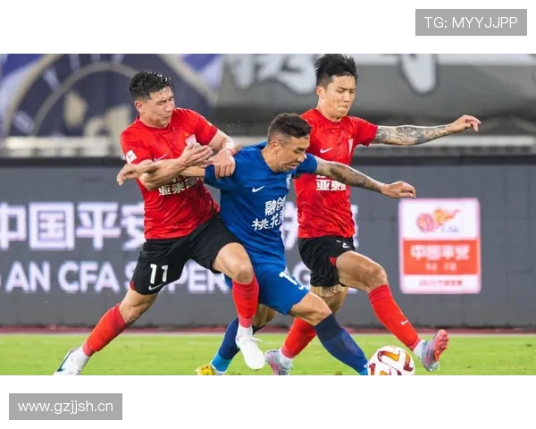 中超最新战况揭晓豪门球队激战正酣争冠形势愈加复杂 - 副本 - 副本